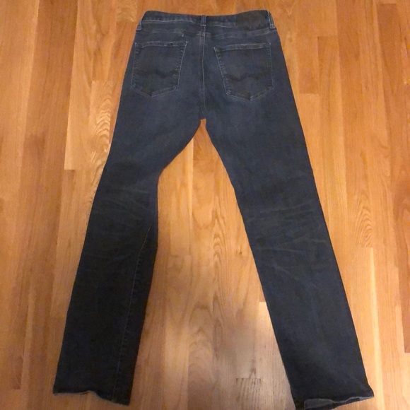 American Eagle Stretch Jeans - Picture 2 of 3